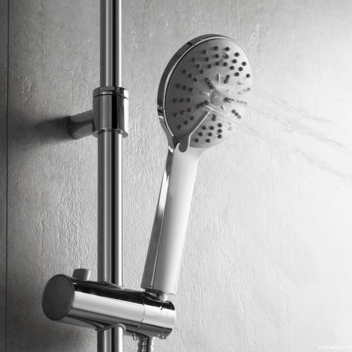 淋浴花洒发生堵塞的处理方法