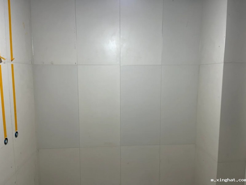 瓷砖铺贴后出现色差，什么原因？