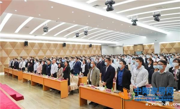 新明珠陶瓷集团召开2021新春工作会议:集万人智慧,向百亿冲刺