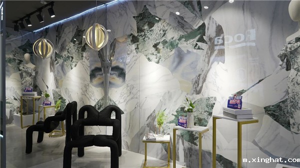 上海建博会陶瓷十大品牌东鹏瓷砖“家的新衣”首日Slay全场