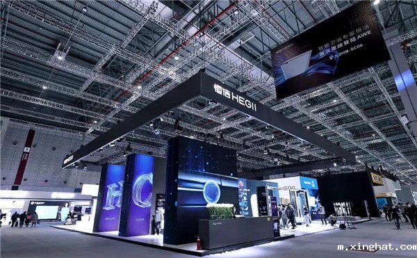 恒洁AWE首秀惊艳亮相,首发R系列智能马桶点燃全场