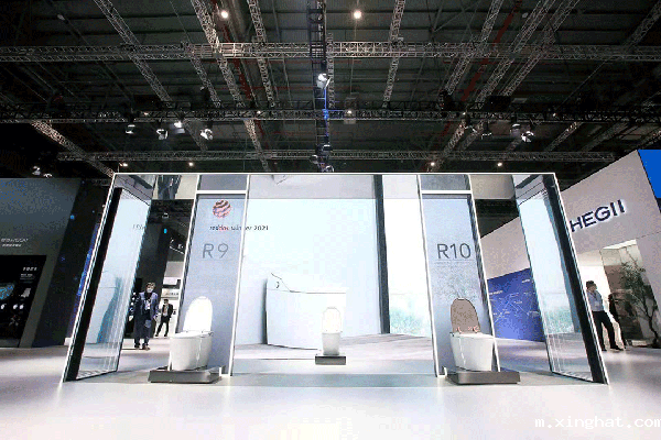 恒洁AWE首秀惊艳亮相,首发R系列智能马桶点燃全场
