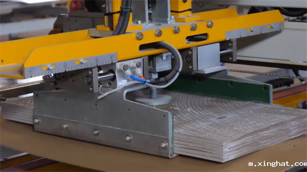 陶瓷十大品牌新中源陶瓷400*800中板生产基地